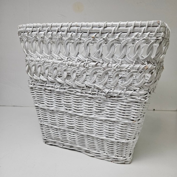 Vintage Wicker Rattan Bathroom Shelf Waste Basket Tissue Box Cover Set White - Picture 10 of 16